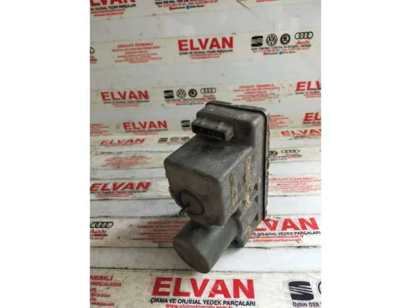 443862257 | Merkezi Kilit Vakum Pompası VAG