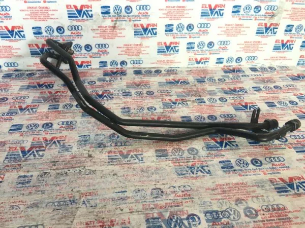 4B0317815D | Audi A6 Şanzıman Yağ Soğutucu Borusu VAG