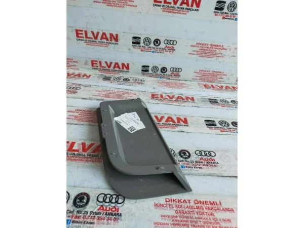 5M0867462 | VW Golf İç Kapı Döşeme Kapağı VAG