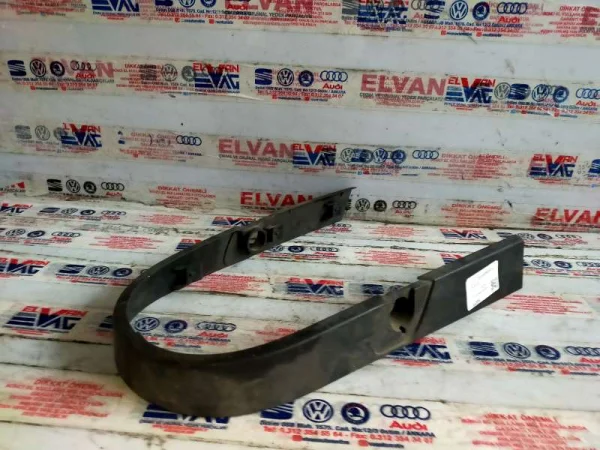 5P0863487A | Seat Altea Ön İç Kapı Çıtası VAG
