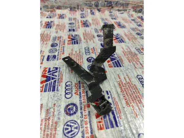 059130407C | Yüksek Basınç Pompası Braketi | VW Phaeton, Touareg - Audi A4, A5, A6, A8 VAG