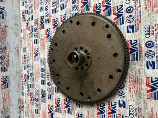 059105323BN | Volan Dişlisi | Audi A4, A5, A6, A7, A8, Q5 VAG
