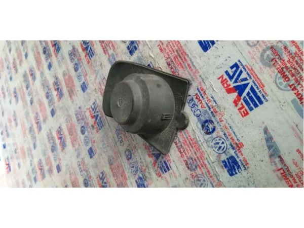 6L0858195 | Seat Ibiza Arka Bardaklık VAG