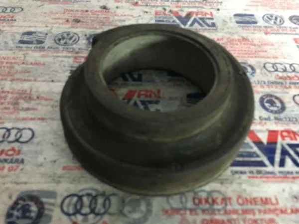 4D0512297G | Audi A8 Arka Üst Amortisör Takozu VAG