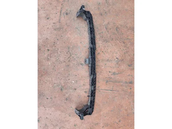 5GG805705D | VW Golf Ön Tampon Orta Destek Braketi VAG