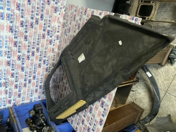 4F5863888 | Audi A6 Arka Sağ Bagaj Yan Döşemesi VAG