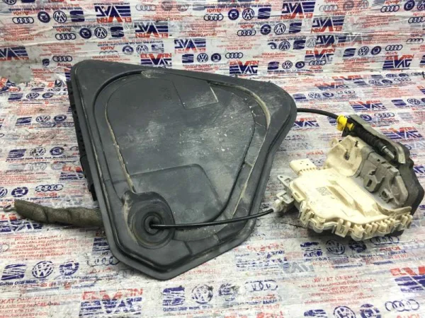 8T8839916 | Audi A5 Arka Kapı İç Sacı VAG