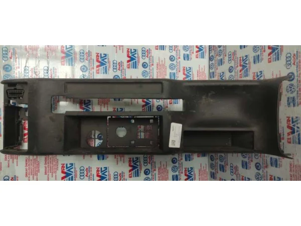 8D0863244 | Audi A4 Orta Konsol VAG