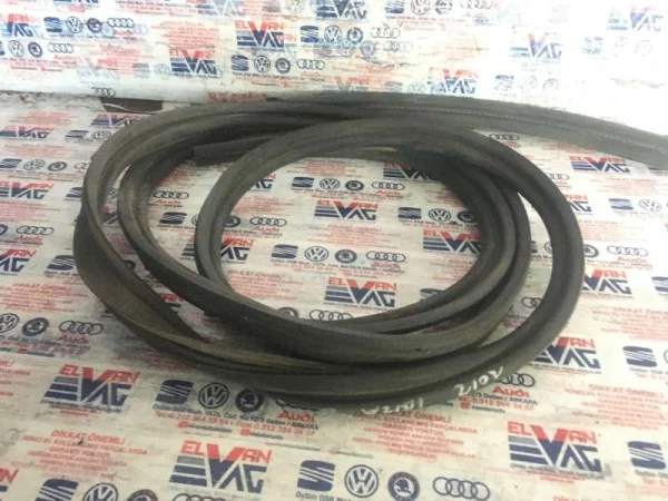 6J4827705A | Seat Ibiza Bagaj Fitili VAG
