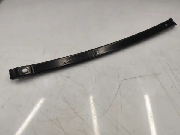 1P0839613 | Seat Leon Sol Arka Kapı Cam Kızağı VAG