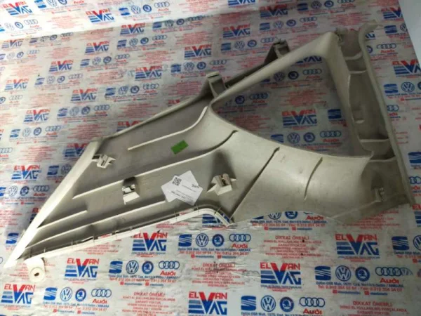 1P0867288B | Seat Leon Sağ Arka Direk Kaplaması VAG