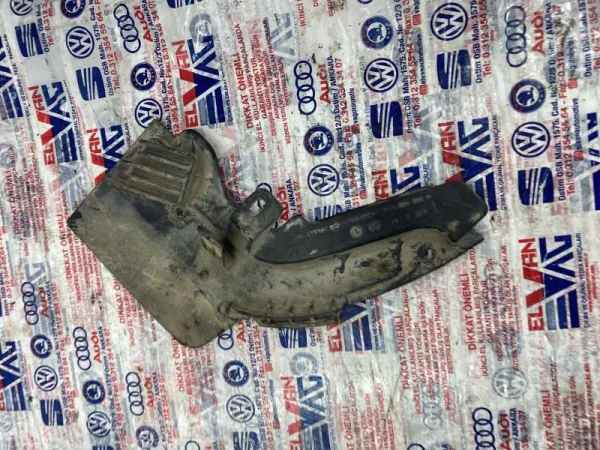 3AA854855A | VW Passat Arka Sol Marşpiyel Çıtası VAG