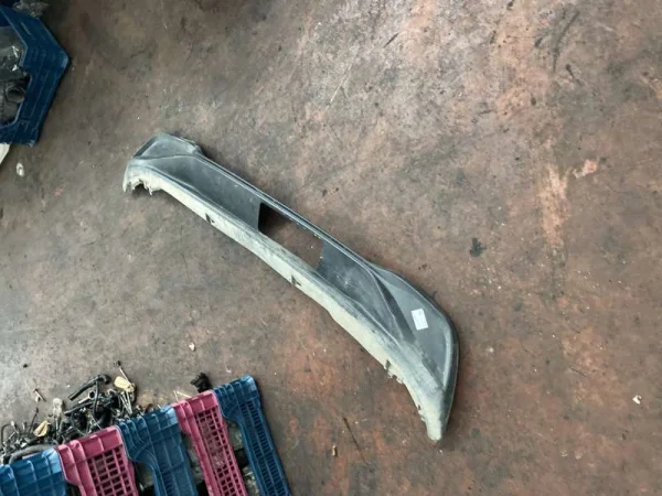 5H6807568 | VW Golf Arka Tampon Difüzörü VAG