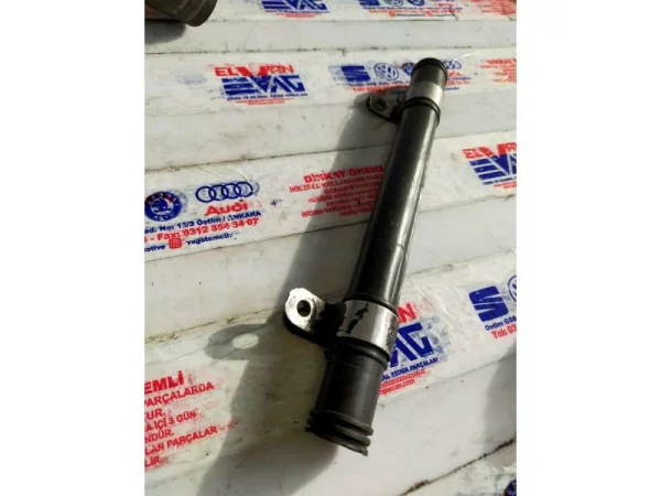 8L0133817 | Hava Emiş Hortumu | VW Bora, Golf, Jetta - Audi A3, TT - Seat Leon VAG