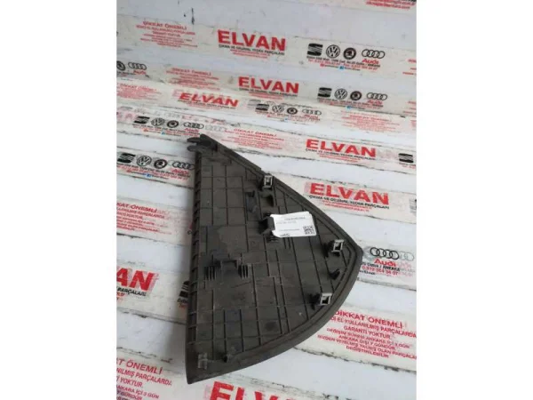 8X0857085A | Audi A1 Sol Göğüs Yan Kapağı VAG