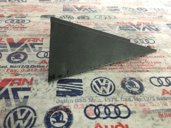 5P0853268A | Kapı Cam Çıtası | Seat Altea, Toledo VAG