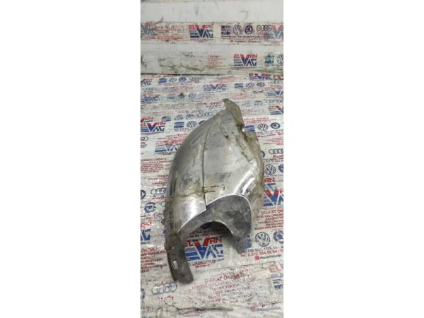 2HH857603 | VW Amarok İç Dikiz Aynası Çerçevesi VAG