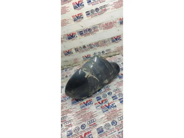 8U0857528 | Audi Q3 Sağ Dış Dikiz Aynası Kapağı VAG