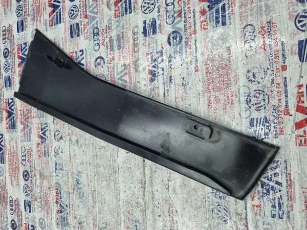 3C9839904B | VW Passat Arka Sağ Kapı Çıtası VAG