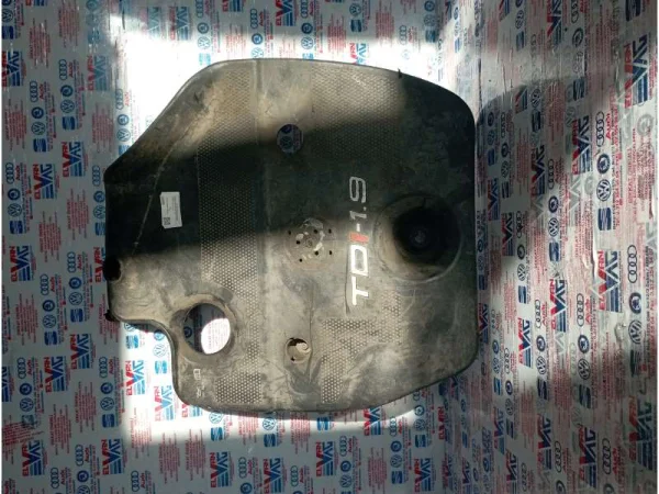 038103925A | Audi A3 Üst Motor Kapağı VAG