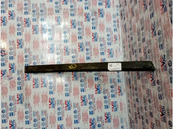 1M0853536G | Seat Leon Arka Sağ Kapı Çıtası VAG