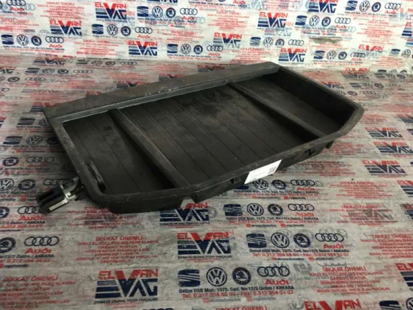 2H6857922 | VW Amarok Üst Torpido Rafı VAG