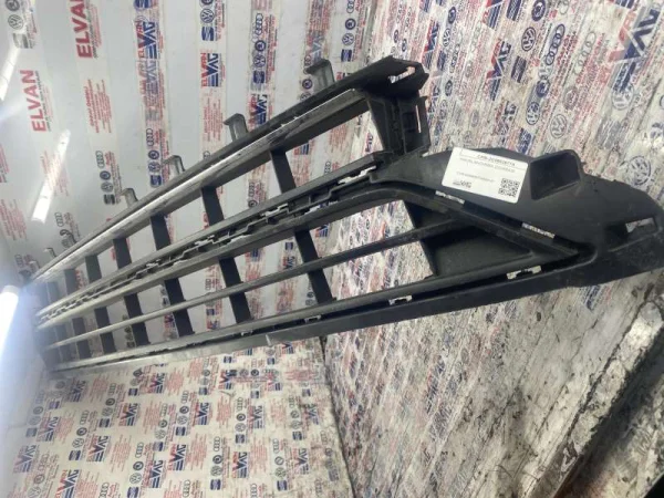 2G0853677A | VW Polo Ön Tampon Alt Izgarası VAG