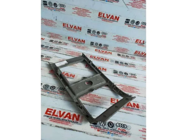 1T0864299 | İç Trim Kapağı VAG
