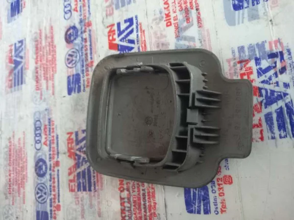3B0857781B | Emniyet Kemeri Kapak Plastiği | VW Caddy, Passat - Skoda Superb VAG