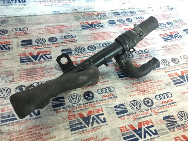 04L121093N | Havalandırma Borusu Braketi | Audi A4, A5, A6, Q5 VAG