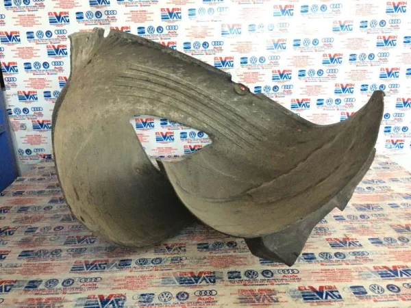 3C8805977C | VW CC Sol Ön Çamurluk Davlumbazı VAG