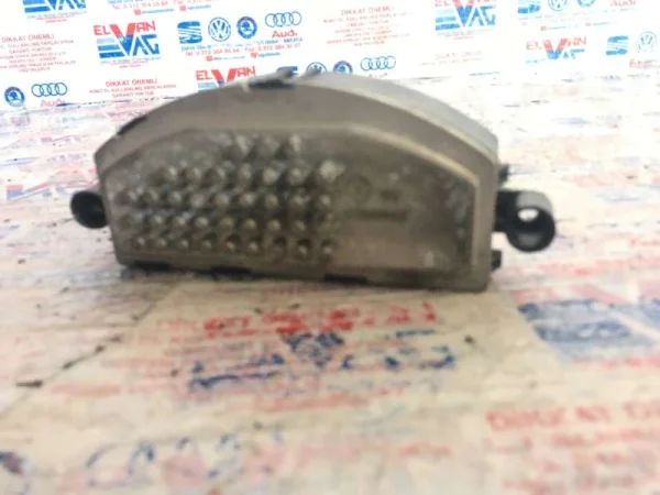 5Q0907521D | Fan Regülatörü | VW E-Golf, Golf, Passat - Audi A3, RS 3 - Seat Leon VAG