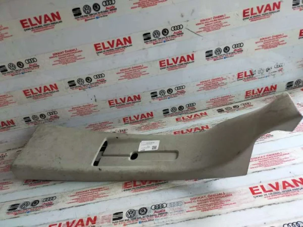 7E0867244 | VW Transporter Sağ Üst B Sütun Kaplaması VAG