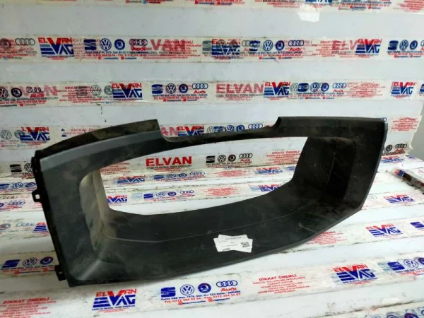 7E1857053A | VW Transporter Gösterge Paneli Çerçevesi VAG