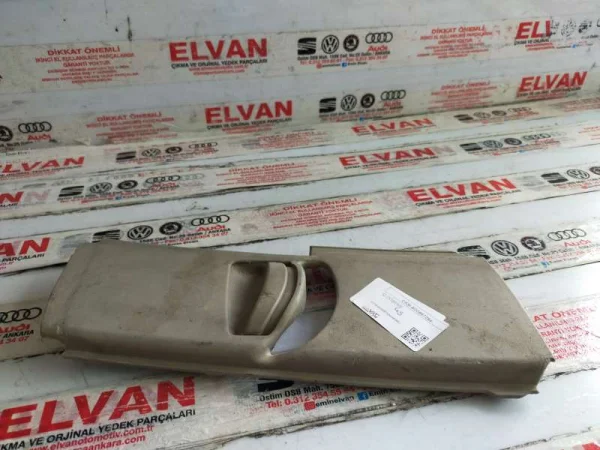 8D0867294 | Sağ İç Direk Kaplaması VAG