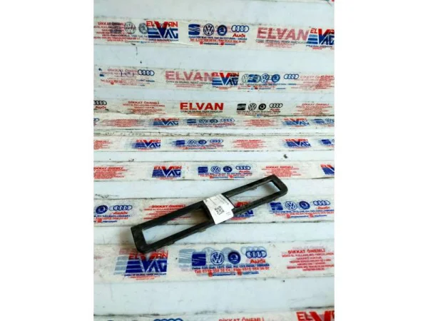 8P0863321B | Audi A3 Konsol Çerçevesi VAG