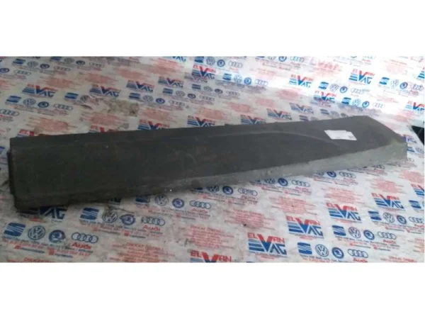 8R0853969E | Audi Q5 Sol Arka Kapı Alt Çıtası VAG