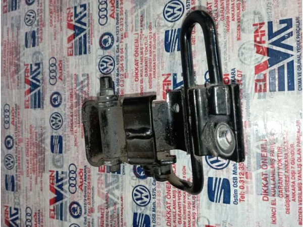 4L0833412A | Audi Q7 Arka Alt Kapı Menteşesi VAG