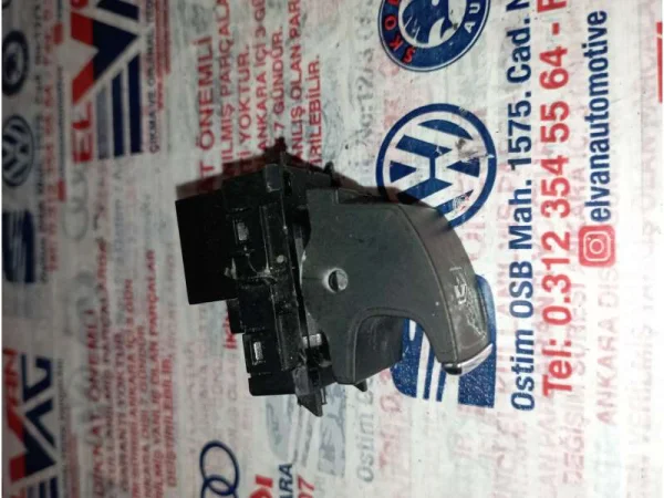 3GD959855A | Sağ Cam Açma Düğmesi VAG