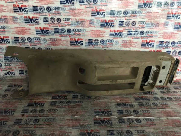 1J0863323G | VW Golf Orta Konsol VAG