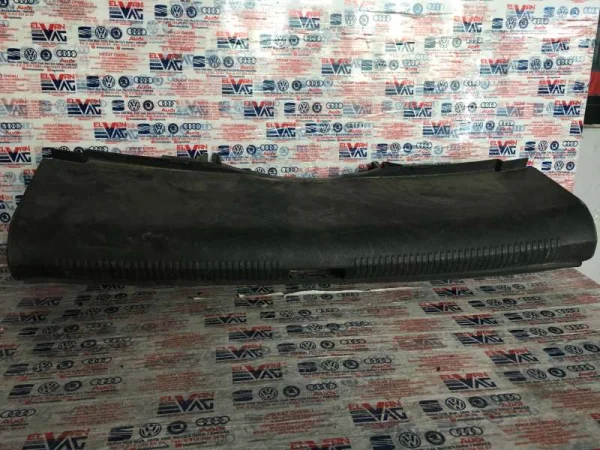 8E5863471D | Audi A4 Bagaj Eşiği Kaplaması VAG
