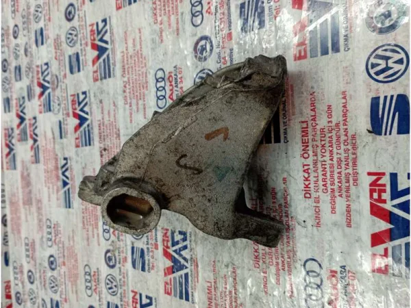 2N0407104A | VW Crafter Motor Kulak Braketi VAG