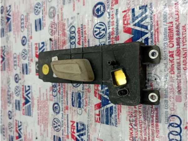 4L0959748A | Audi Q7 Sağ Ön Koltuk Kumanda Düğmesi VAG