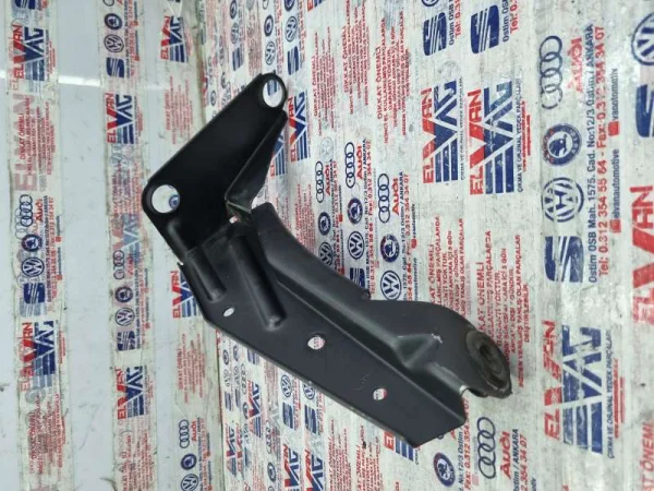 8E0145813G | Audi A4 Sol İntercooler Bağlantı Ayağı VAG
