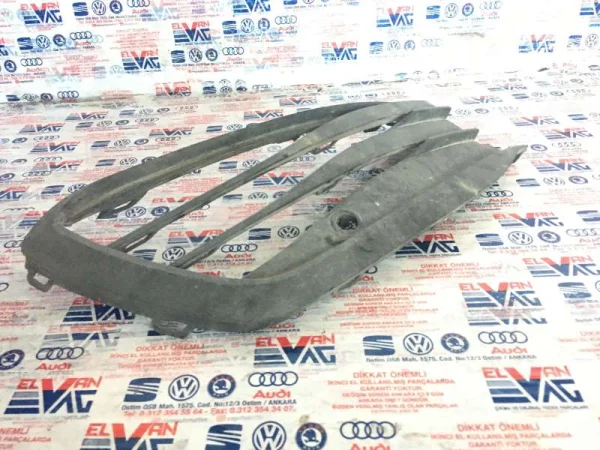 5H0853665J | VW Golf Sensörlü Ön Tampon Sol Izgarası VAG