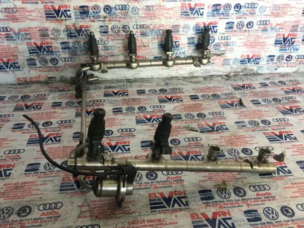 077133681AA | Enjektör Yakıt Dağıtım Borusu | VW Phaeton - Audi A8 VAG