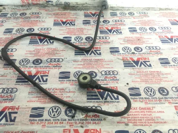 077905377D | Vuruntu Sensörü | VW Phaeton - Audi A8 VAG