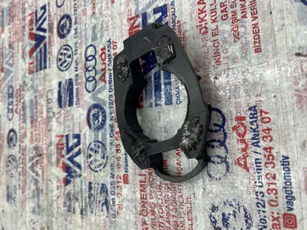 4M0845543 | İç Dikiz Aynası Bağlantı Ayağı | VW Bora, Caddy - Seat Alhambra, Ateca - Skoda Fabia, Octavia VAG