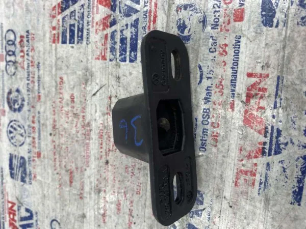 2K0827679A | VW Caddy Bagaj Kapağı Stoperi VAG