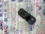 2K0827679A | VW Caddy Bagaj Kapağı Stoperi - 2